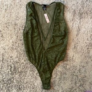 🌿 NWT Victoria’s Secret Green Teddy Lingerie Sml